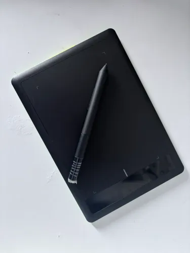 Mesa Digitalizadora One by Wacom Small (Praticamente Nova na Caixa)