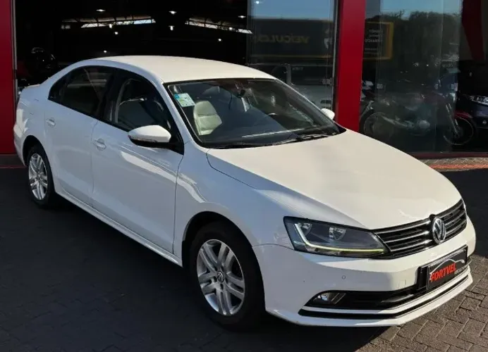Volkswagen Jetta Comfortline 1.4 TSI 16V 4P Aut. 2018