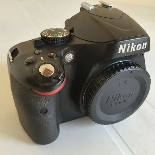 Câmera D5100 - Lnte 18-55 (somente foco manual) - Muito conservada - 32 mil cliques