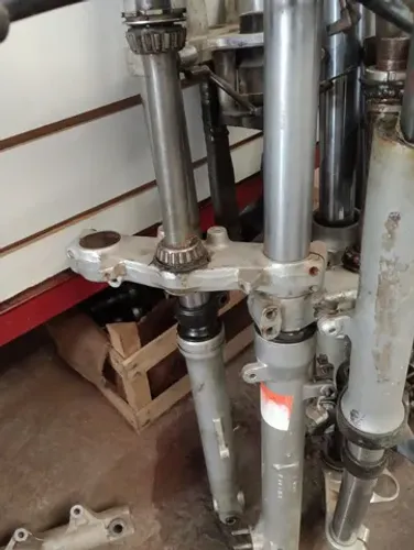 Peça usada original xre300