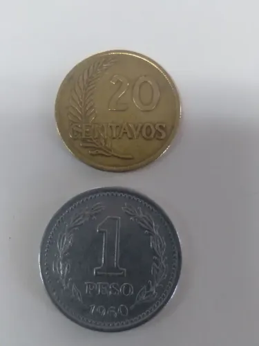 Moeda de  Peru  e da  Argentina 
