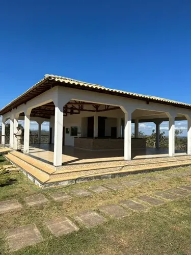 Lote de 1000m² com fundo para nascente no condomínio Recanto da Serra