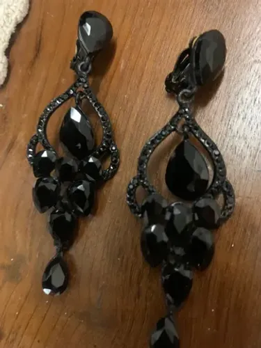 Brincos de pressão zircônia negra