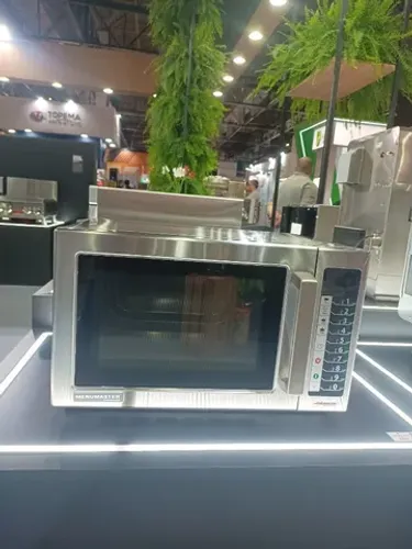 Forno microondas Menumaster 1000W * Cesar
