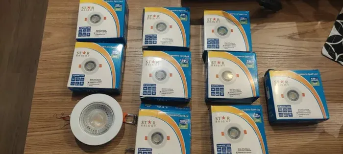 10 spot redondo led luz amarela direcionavel