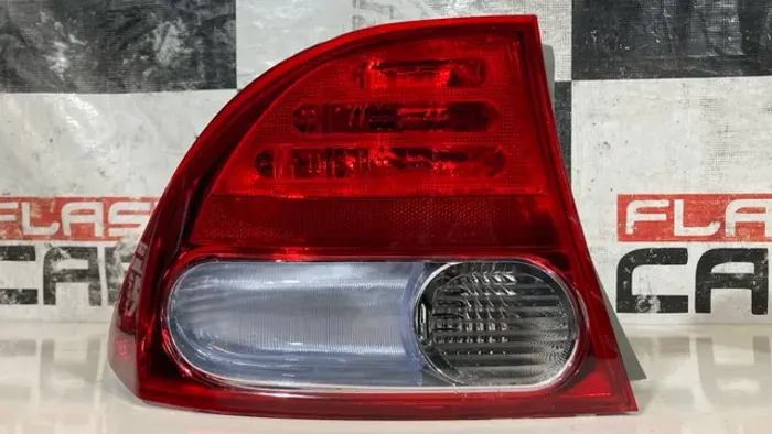 Lanterna New Civic Esqueda
