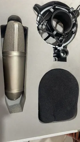 Microfone condensador BHERINGER B1