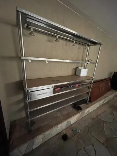 Estante de Aço Inox para Cozinha Industrial - 6 Prateleiras