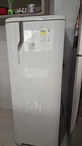 Geladeira Electrolux - estado de nova