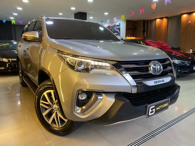 Toyota Hilux SW4 4X4 2.8 Diesel 2019
