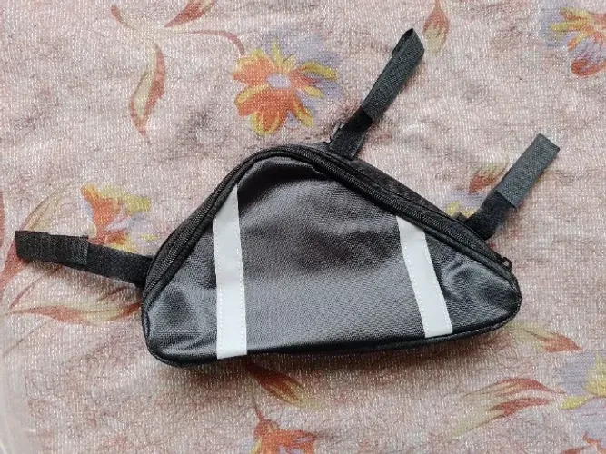 BOLSA PARA QUADRO DE BICICLETA, REFLETIVA (NOVA)