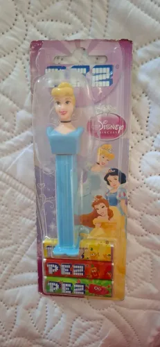 Dispenser Pez Cinderela Disney Princesas + 3 refis lacrado 2014