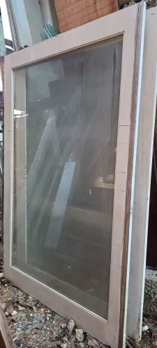 2 - Porta de correr de madeira com vidro ( LEIA A DESCRIÇÃO ) //// R$1200,00 as 2