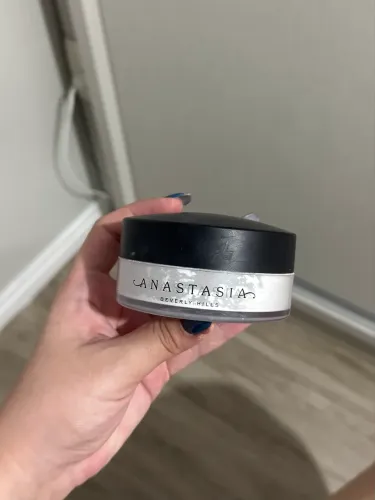 Pó Solto Anastasia Beverly Hills