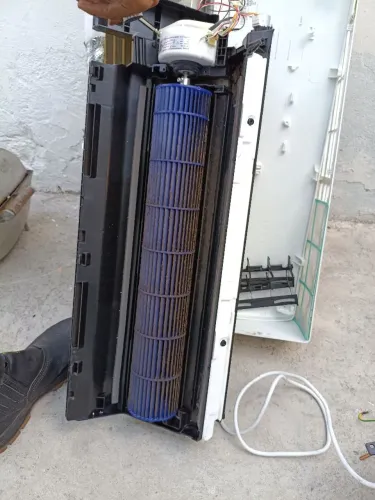 Seu ar-condicionado precisa de reparo ou instalação?