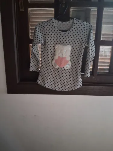 Blusa infantil três a 4 anos