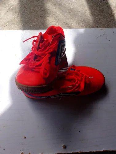 Chuteira umbro de futsal