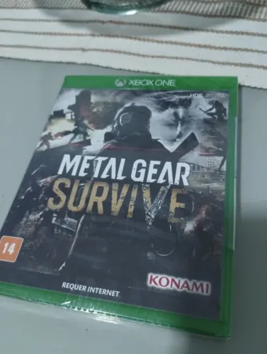 Jogo Xbox one Metal Gear Survive