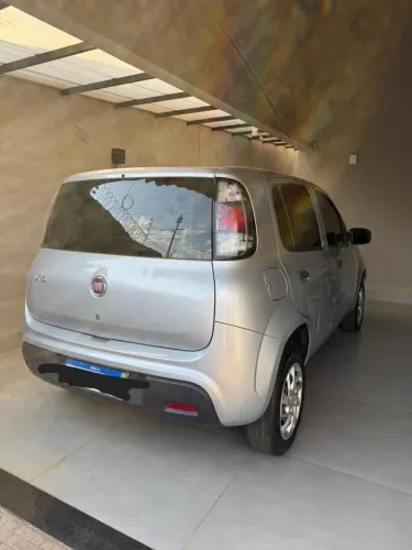 Fiat Uno Attractive 1.0 EVO Fire Flex 8V 5P 2021