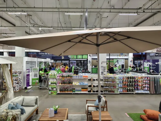 ombrelone 285x285 com led naterial bege alumínio