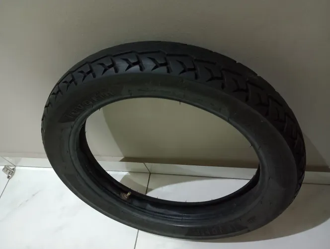 Pneu para moto