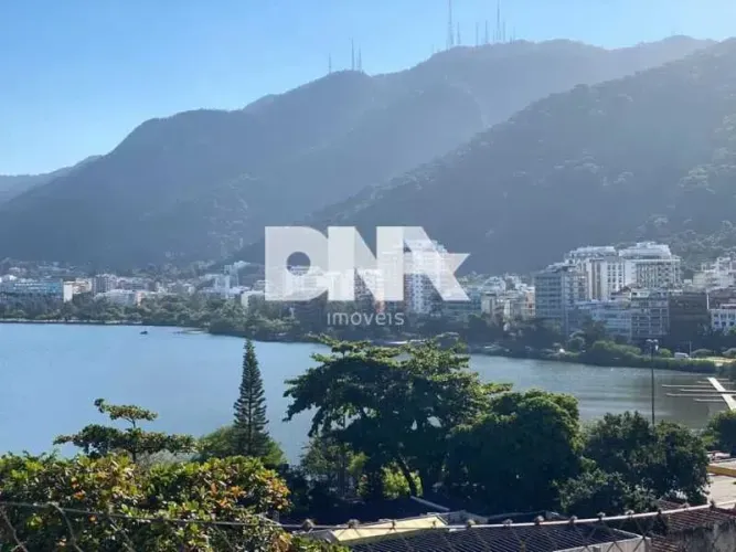 Cobertura - / Residencial / Lagoa