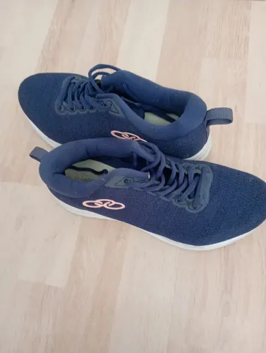 Baixei Lindo Tênis muito novo? Olympikus Vendo Barato tamanho 35