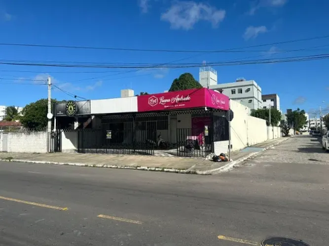 Área para comércio nos Bancários com 416m2 e ótima localização. (Oportunidade)