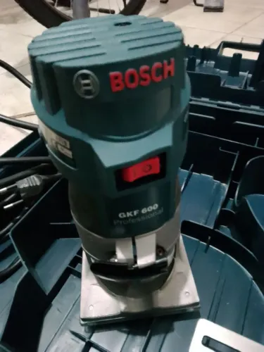 Tupia Bosch GKF 600 Professional