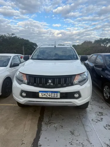 L200 Triton Sport GL 2.4 Diesel COM IPVA 2026 GRATIS