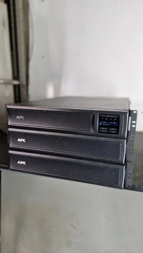 Nobreak  senoidal APC 3000