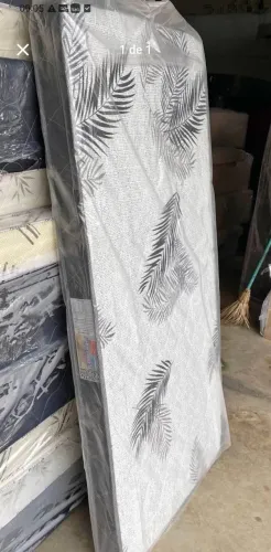 Colchão solteiro Novo - Tropical