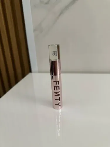 Batom Liquido Matte Fenty Beauty Icon Velvet Lipstick - Ri Ri