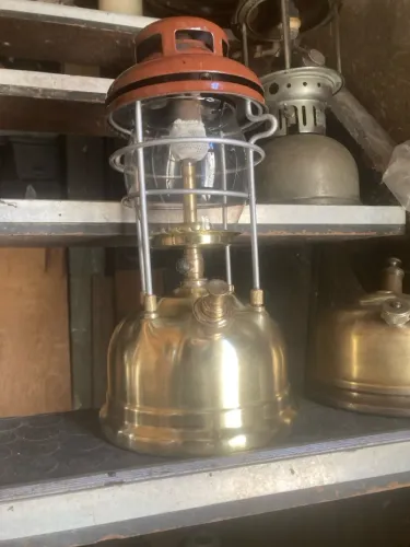 Luminária Antiga a Querosene