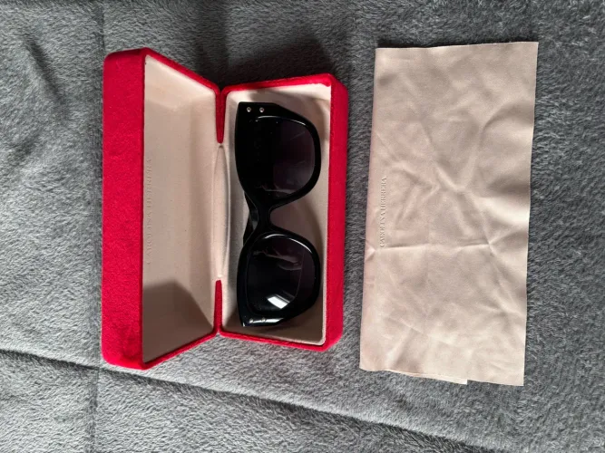 Óculos de Sol Carolina Herrera Original - Conservado com Estojo