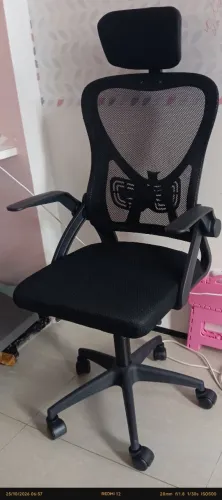 Conjunto escritório, mesa e cadeira, ergonômico e compacto