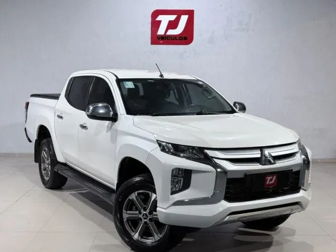 Mitsubishi TRITON HPE 2.4 CD 4X4 TB Diesel Aut. 2021