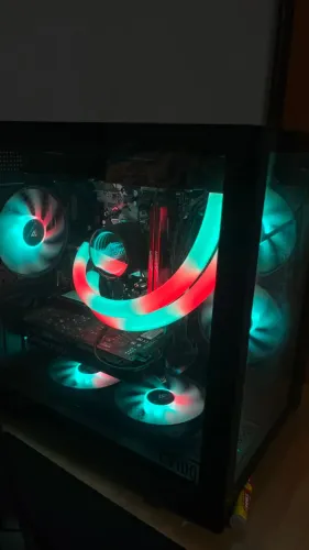 PC Gamer Ryzen 7 5700X + GTX 1650 4GB + 16GB RAM + Water Cooler 240mm