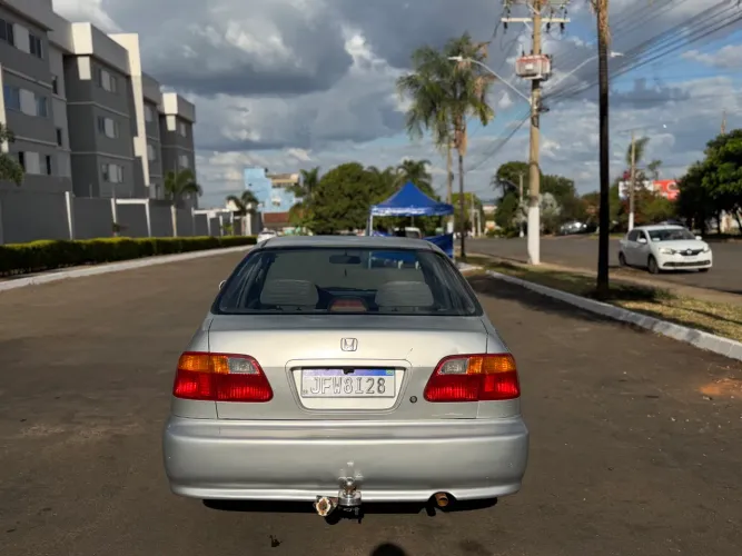 Honda Civic Sedan LX 1.6 16V Aut. 4P 2000