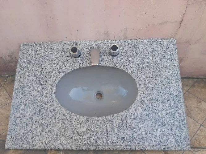 Pia de granito para banheiro