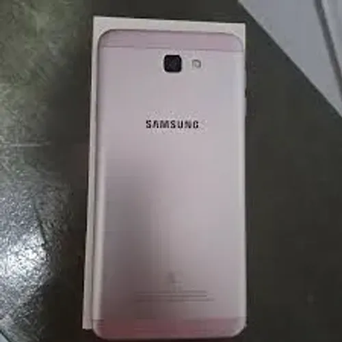 J7 prime rosa