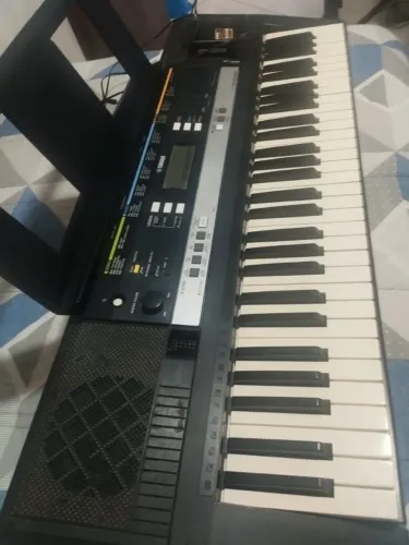 Teclado Yamaha psr 245