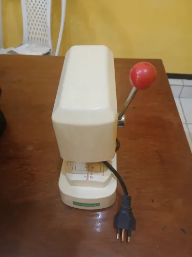 Facetadora martinato semi automática semi nova