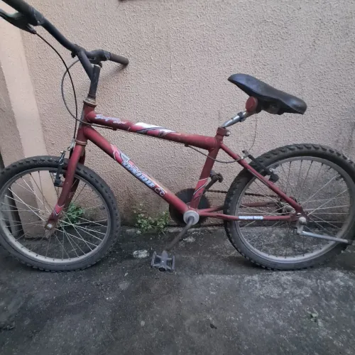 Vendo 2 Bicicletas usadas por R$ 250,00
