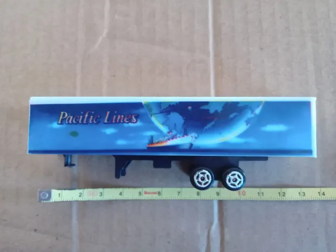 Miniatura Baú de Caminhão Hot Wheels