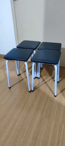 4 banquetas para mesa dobrável