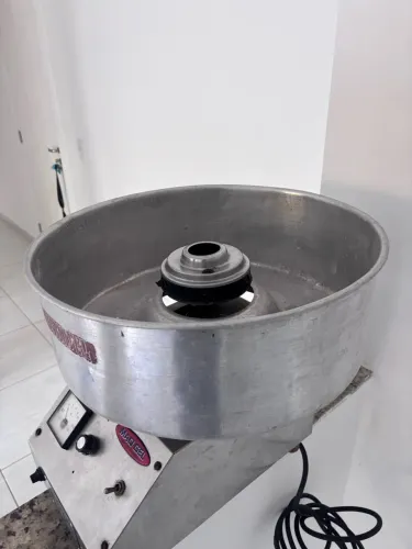 MÁQUINA DE ALGODÃO DOCE