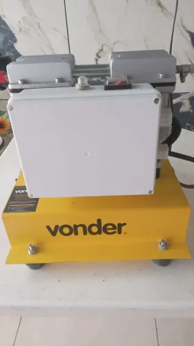 : Compressor Ar Direto Poço Artesiano Isento Óleo Vonder Frequência : 60 Hz seminovo