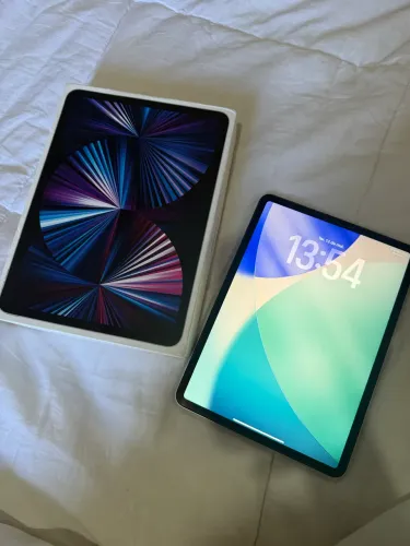 iPad Pro 11 M1 128GB Completo + Teclado + Películas + Caixa + Capa 