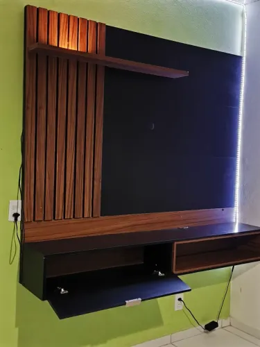 Painel de tv 65' polegadas